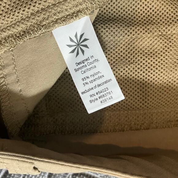 Athleta Tan Dry Dipper Wide Leg Hiking Travel Cargo Pants Size 16 bootcut 683761 - Picture 3 of 8